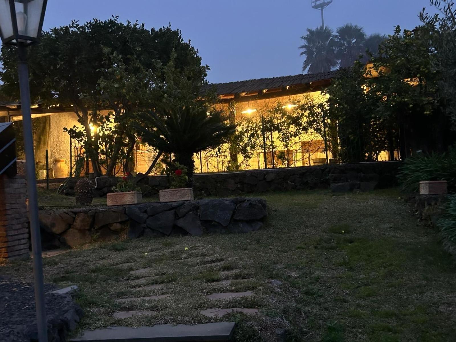 Villa Del Sole Valverde  Exterior photo